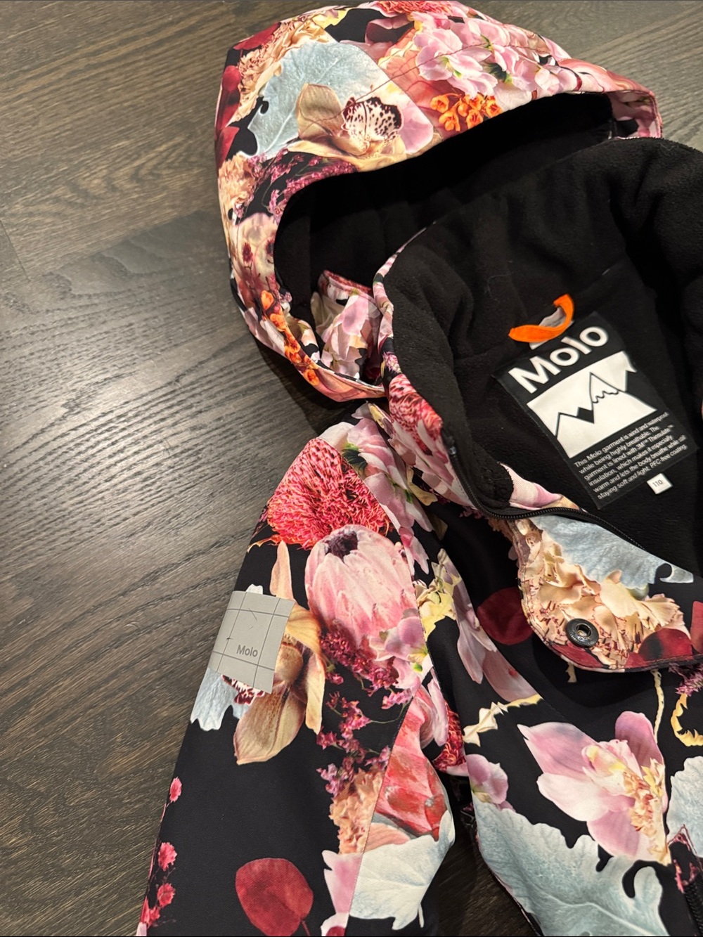 Molo girls ski jacket size 110 (5) - Picture 4 of 7